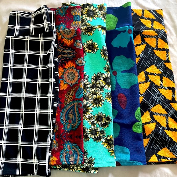 LulaRoe Cassie style skirts in size Med. worn just a few times. - Picture 1 of 6